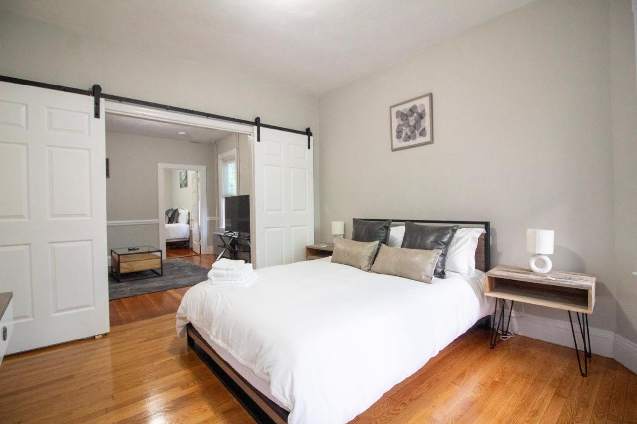 2 Bedroom Condo Close To Boston And Cambridge With Free Parkings Exterior foto