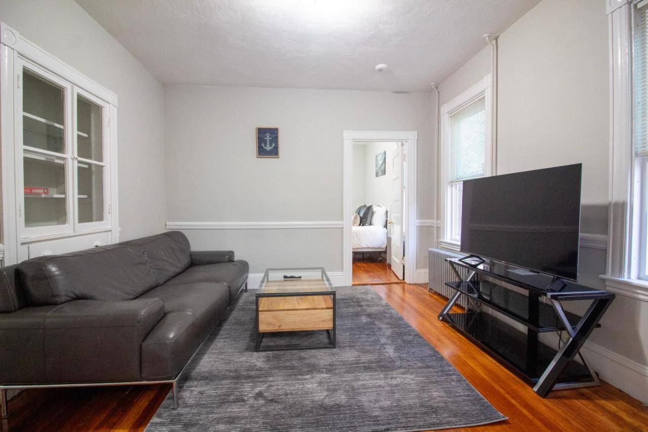 2 Bedroom Condo Close To Boston And Cambridge With Free Parkings Exterior foto